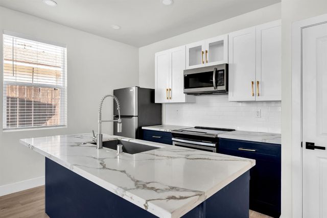 219 Needles Way, Folsom, CA 95630