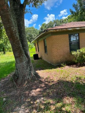 16211 Highway 105, Cleveland, TX 77327