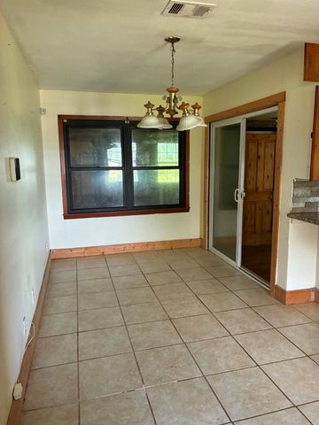 16211 Highway 105, Cleveland, TX 77327