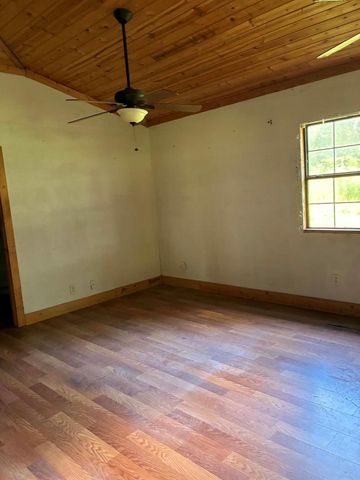 16211 Highway 105, Cleveland, TX 77327