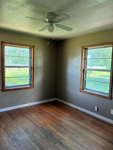 16211 Highway 105, Cleveland, TX 77327