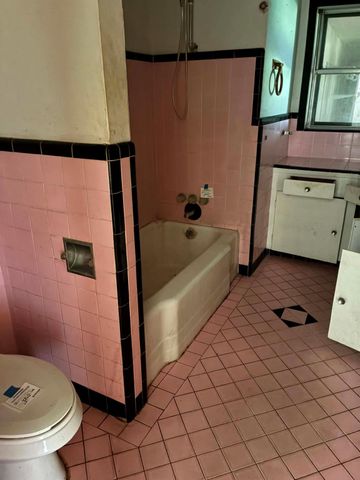 16211 Highway 105, Cleveland, TX 77327