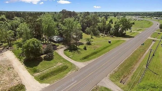 16211 Highway 105, Cleveland, TX 77327
