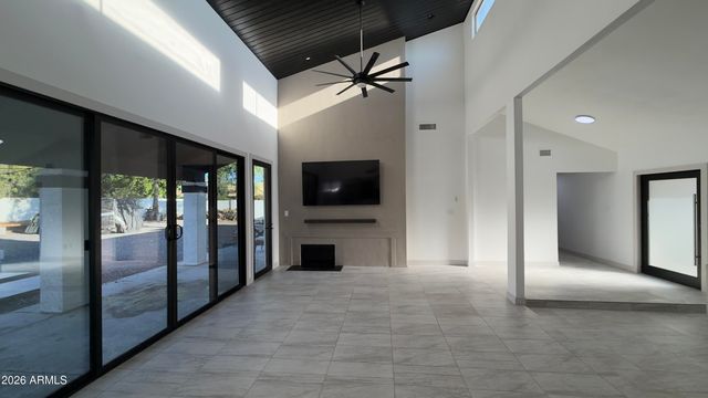7010 W EUGIE Avenue, Peoria, AZ 85381