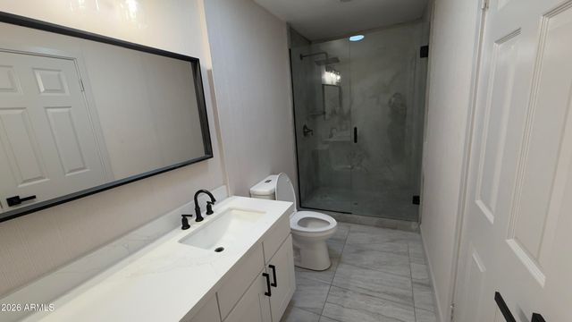 7010 W EUGIE Avenue, Peoria, AZ 85381