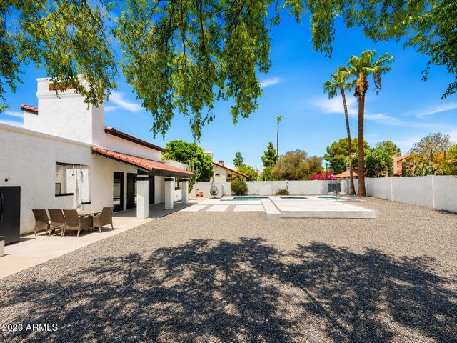 7010 W EUGIE Avenue, Peoria, AZ 85381