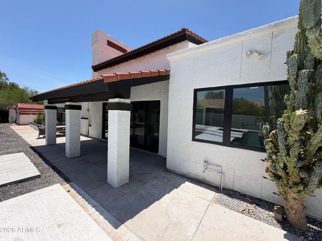 7010 W EUGIE Avenue, Peoria, AZ 85381
