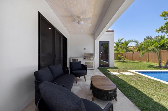 309 Cascade Lane, Palm Beach Shores, FL 33404