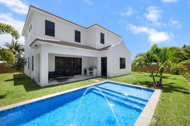 309 Cascade Lane, Palm Beach Shores, FL 33404