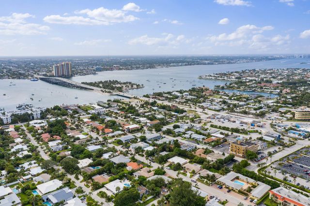 309 Cascade Lane, Palm Beach Shores, FL 33404