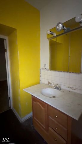 215 S Harris Avenue, Indianapolis, IN 46222