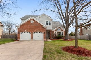 2212 Magnolia Court W, Buffalo Grove, IL 60089