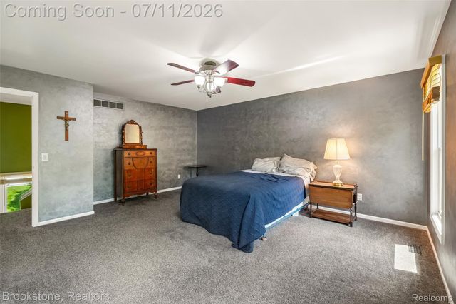 6423 Southampton Drive, Independence Charter Township, MI 48346