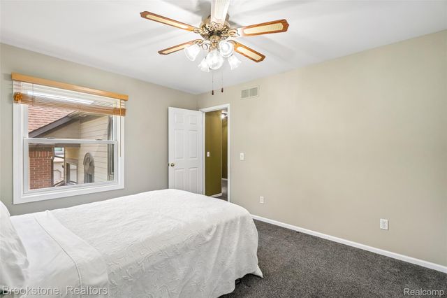 6423 Southampton Drive, Independence Charter Township, MI 48346