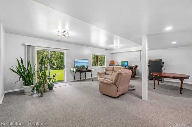 6423 Southampton Drive, Independence Charter Township, MI 48346