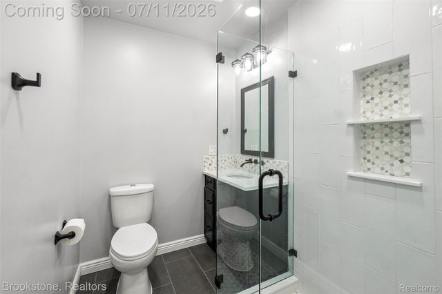 6423 Southampton Drive, Independence Charter Township, MI 48346