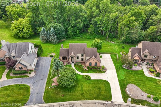 6423 Southampton Drive, Independence Charter Township, MI 48346