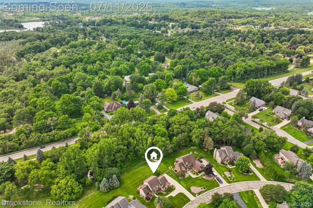 6423 Southampton Drive, Independence Charter Township, MI 48346