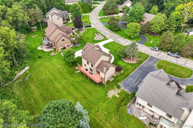 6423 Southampton Drive, Independence Charter Township, MI 48346