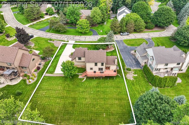 6423 Southampton Drive, Independence Charter Township, MI 48346