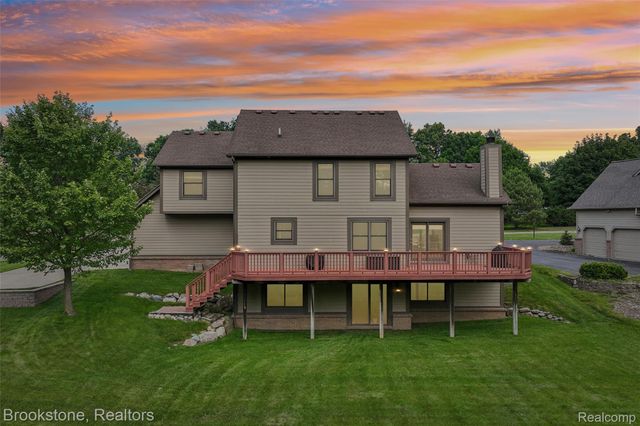 6423 Southampton Drive, Independence Charter Township, MI 48346