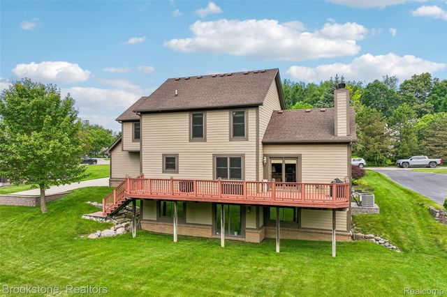 6423 Southampton Drive, Independence Charter Township, MI 48346