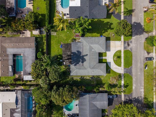 861 NW 67th Ave, Plantation, FL 33317