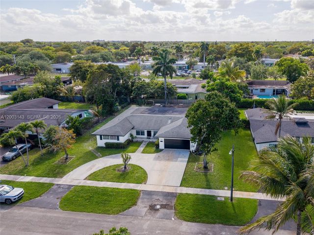 861 NW 67th Ave, Plantation, FL 33317