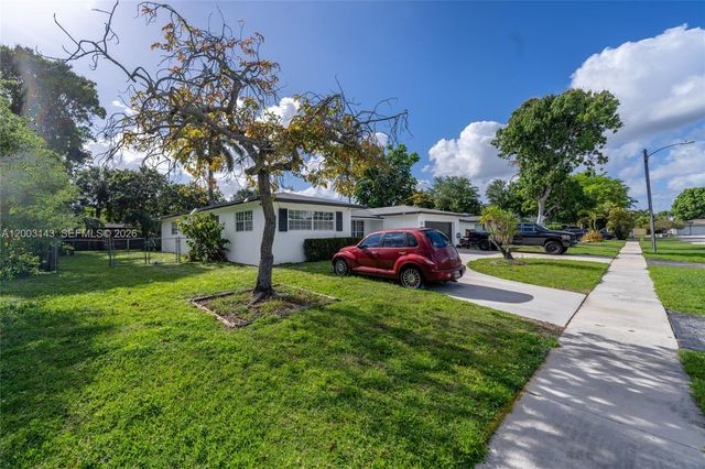 861 NW 67th Ave, Plantation, FL 33317