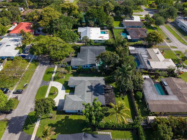 861 NW 67th Ave, Plantation, FL 33317