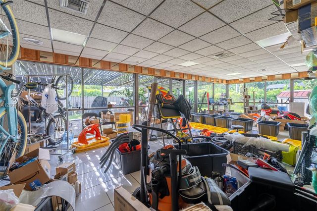 861 NW 67th Ave, Plantation, FL 33317