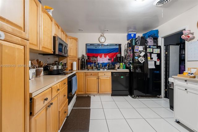 861 NW 67th Ave, Plantation, FL 33317