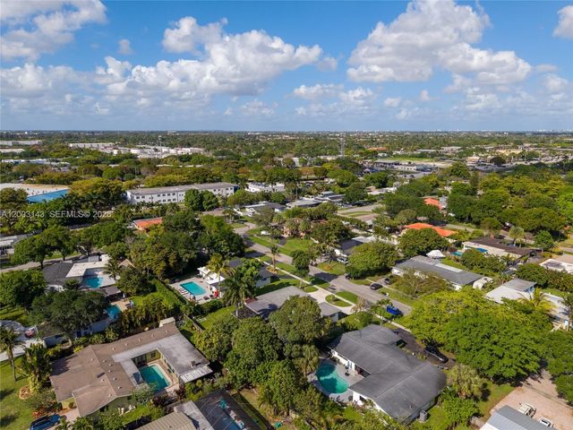 861 NW 67th Ave, Plantation, FL 33317