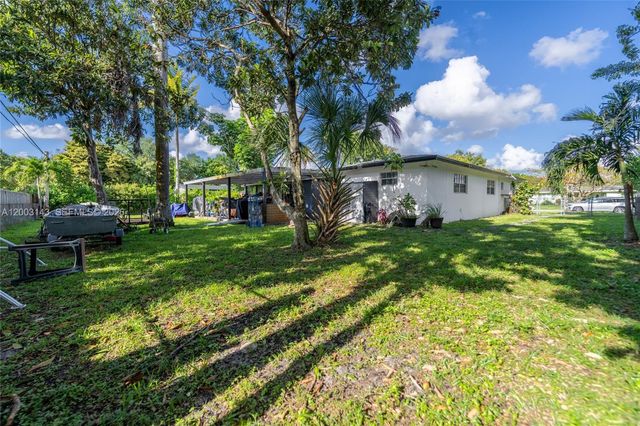 861 NW 67th Ave, Plantation, FL 33317
