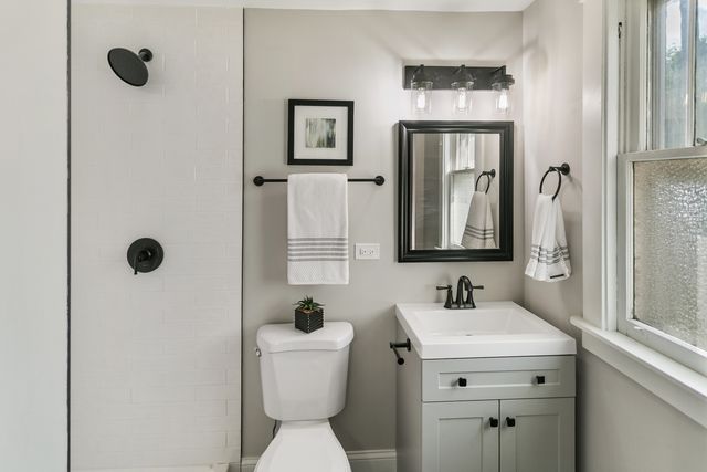 1525 Burr Oak Road, Homewood, IL 60430