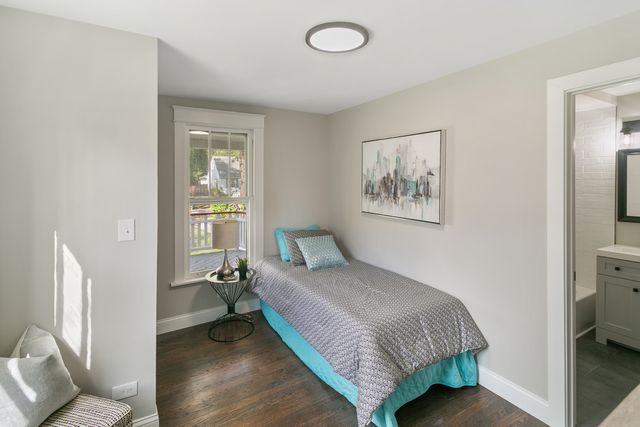 1525 Burr Oak Road, Homewood, IL 60430