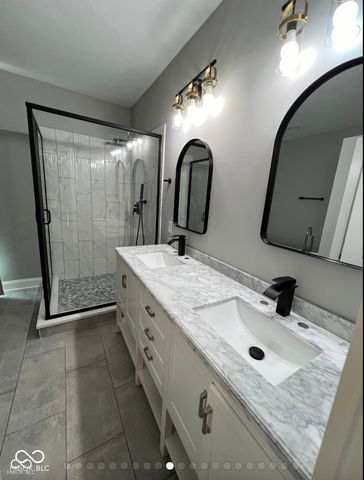 958 Woodruff Place Middle Unit B Drive, Indianapolis, IN 46201