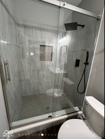 958 Woodruff Place Middle Unit B Drive, Indianapolis, IN 46201