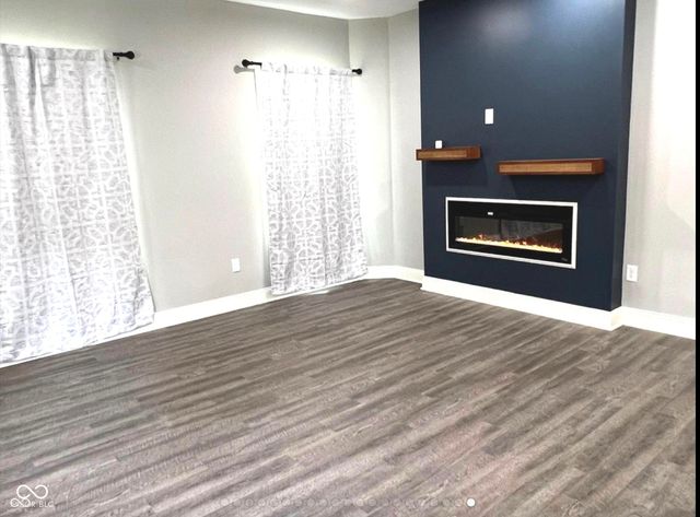 958 Woodruff Place Middle Unit B Drive, Indianapolis, IN 46201