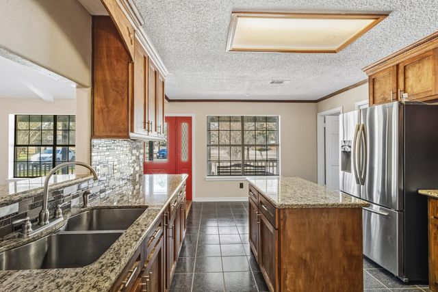 6214 Bayou Boulevard, Baytown, TX 77521