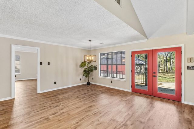 6214 Bayou Boulevard, Baytown, TX 77521