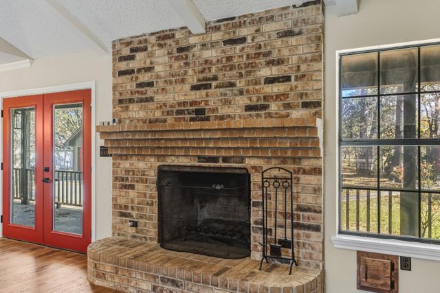 6214 Bayou Boulevard, Baytown, TX 77521