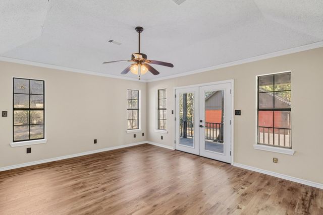 6214 Bayou Boulevard, Baytown, TX 77521