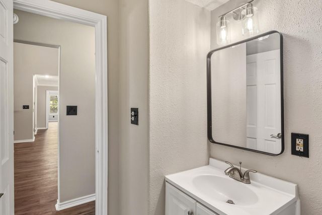 6214 Bayou Boulevard, Baytown, TX 77521