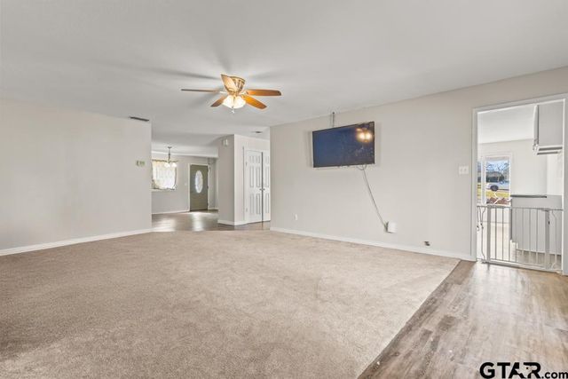 2400 Holly Street, Jacksonville, TX 75766