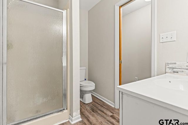 2400 Holly Street, Jacksonville, TX 75766