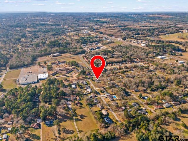 2400 Holly Street, Jacksonville, TX 75766