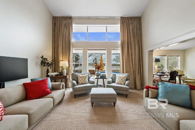 9100 Lakeview Drive, Foley, AL 36535