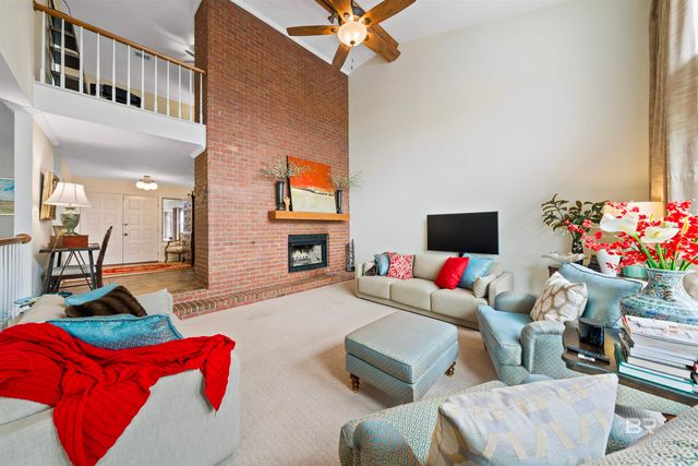 9100 Lakeview Drive, Foley, AL 36535