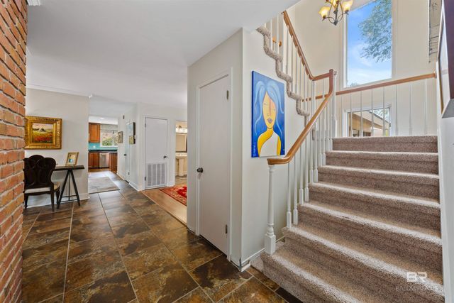 9100 Lakeview Drive, Foley, AL 36535